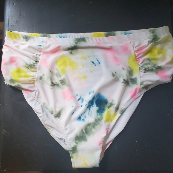 Old navy two piece swim suit - Picture 2 of 3